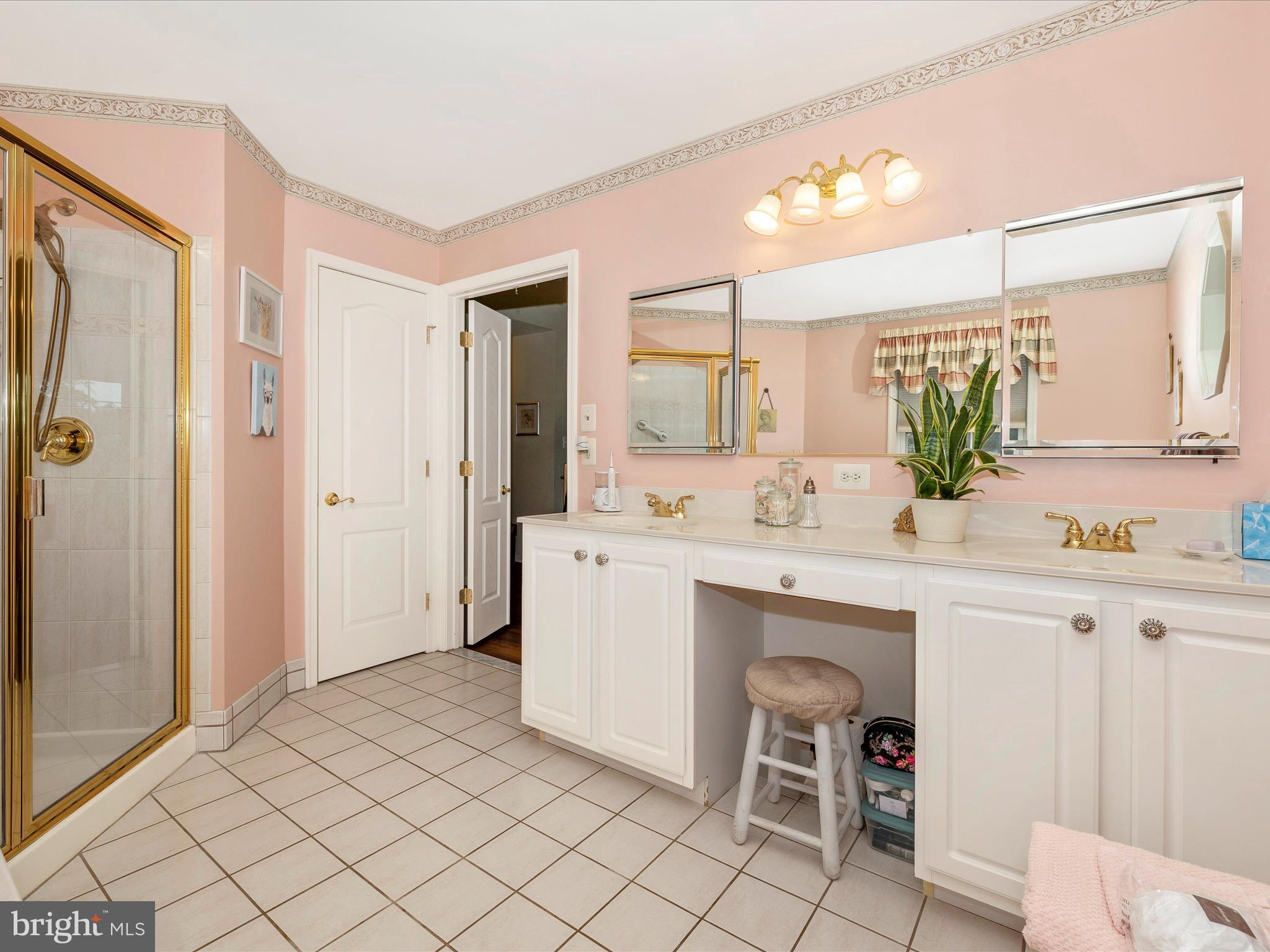 2639 Bear Den Road Frederick, MD 21701 - Photo 33 of 70 Primary Bathroom