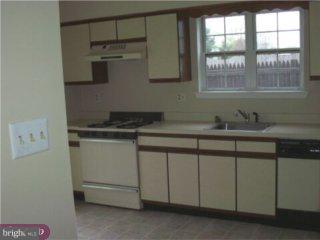42 Ridgewood Way Burlington, NJ 08016 - Photo 3 of 5 Gallery Image 3