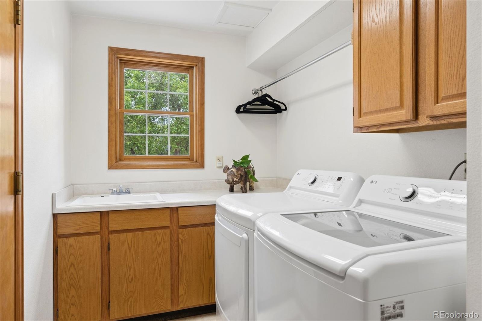 9510 Harford Court Highlands Ranch, CO 80126 - Photo 20 of 45