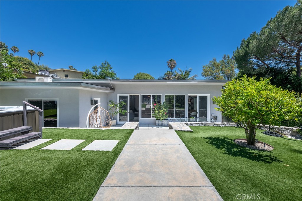 15514 High Knoll Road Encino, CA 91436 - Photo 27 of 35