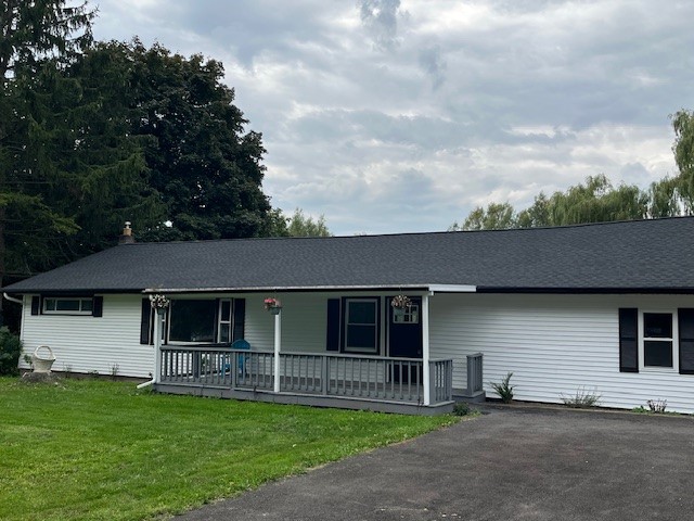 3834 Ridge Road Williamson, NY 14589 - Photo 2 of 33