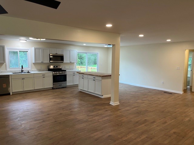 3834 Ridge Road Williamson, NY 14589 - Photo 5 of 33