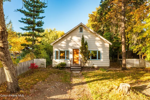 $470,000 | 306 Washington Street, Dover, ID 83825