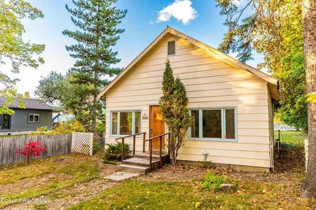 $470,000 | 306 Washington Street, Dover, ID 83825