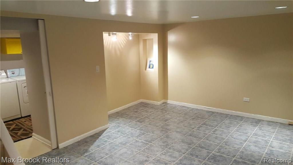 1756 Graefield Road Birmingham, MI 48009 - Photo 25 of 29