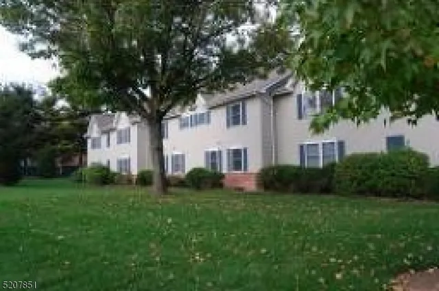 $2,000 | 1527 Lamberts Mill Road, Unit 1A, Westfield, NJ 07090