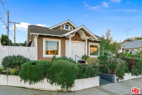 $675,000 | 3712 East 10th Street, Long Beach, CA 90804