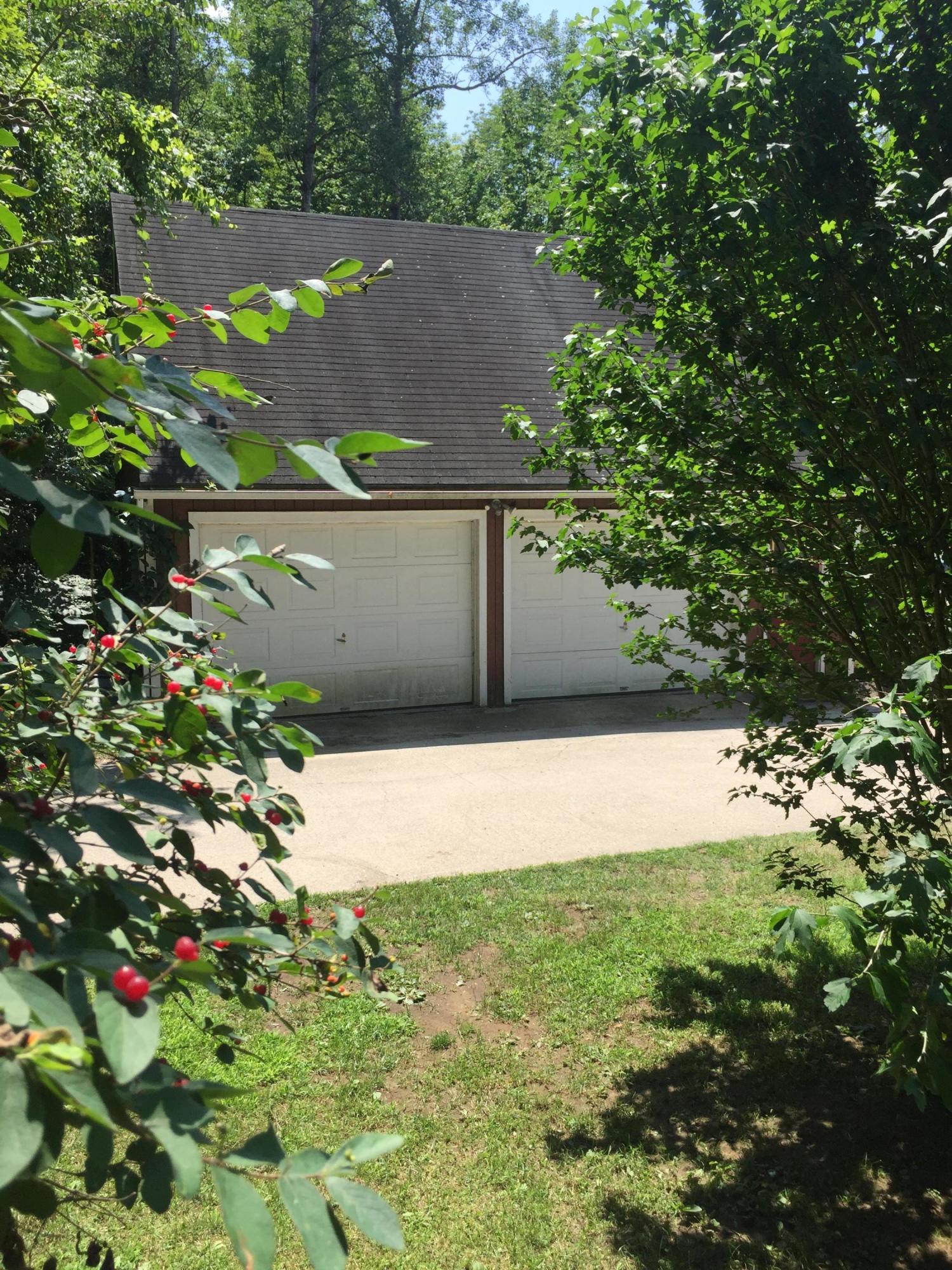 290 Dalton Division Road Pittsfield, MA 01201 - Photo 5 of 28 Garage