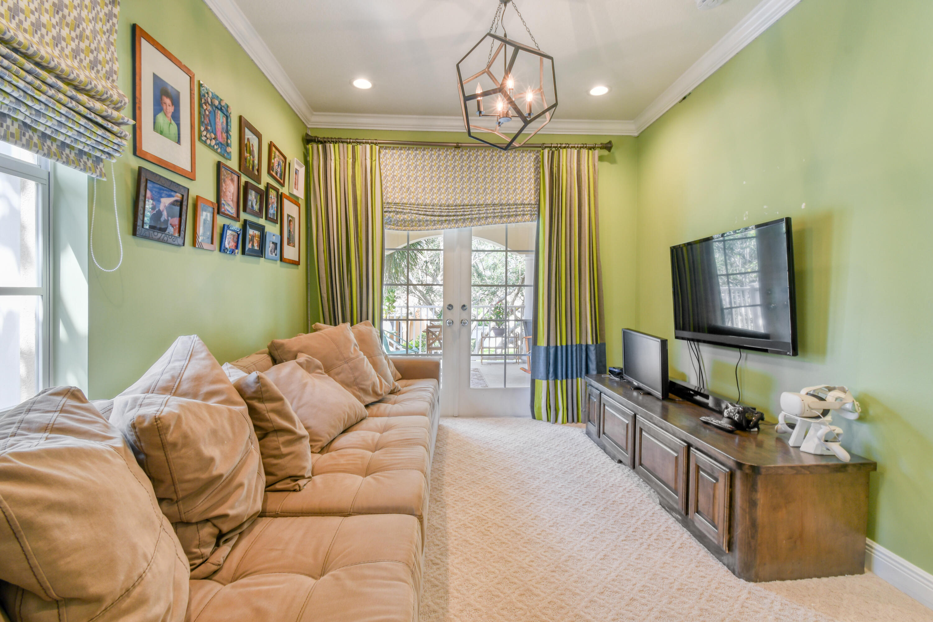 143 Florence Drive Jupiter, FL 33458 - Photo 44 of 74 DSC_5110