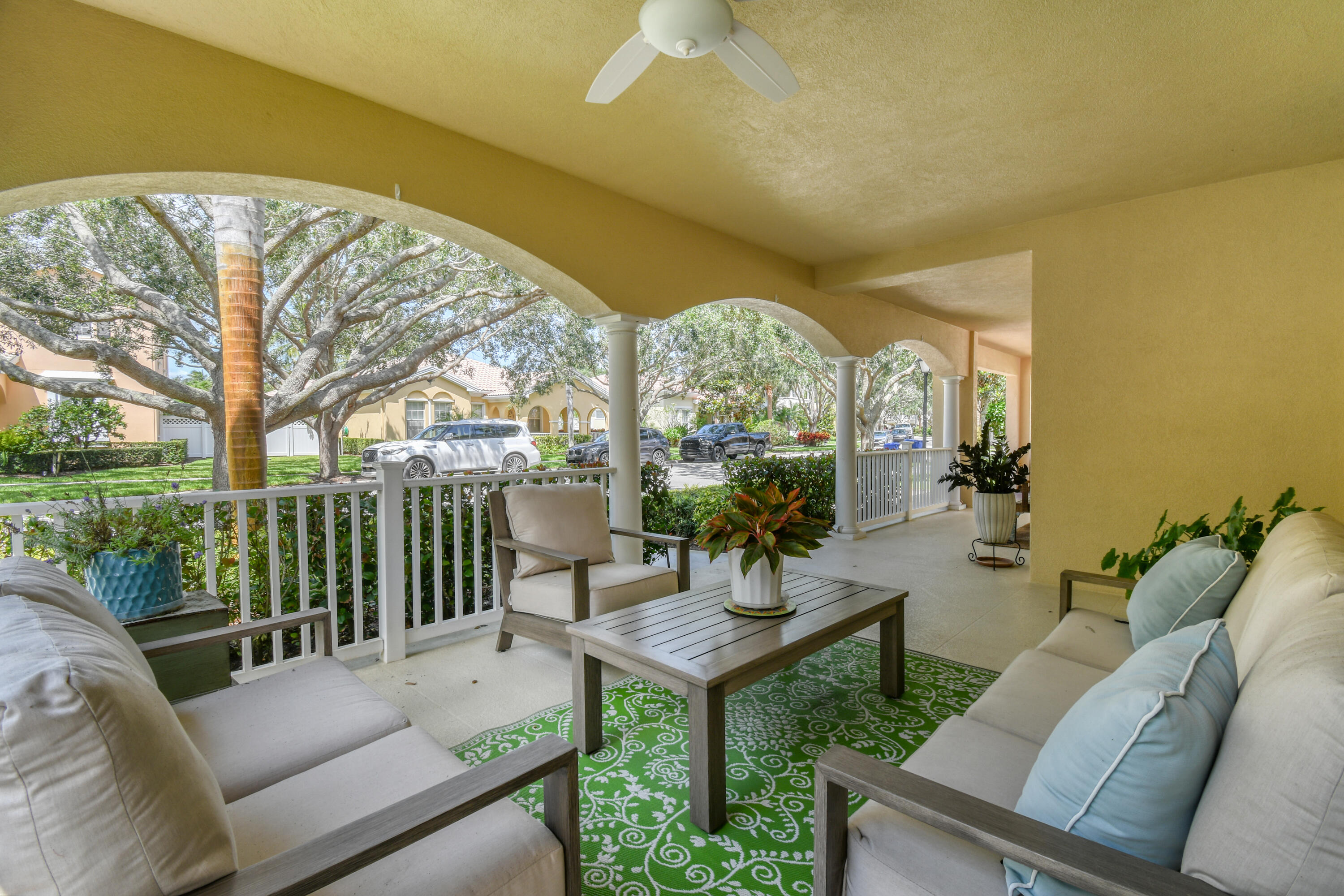 143 Florence Drive Jupiter, FL 33458 - Photo 8 of 74 DSC_5292