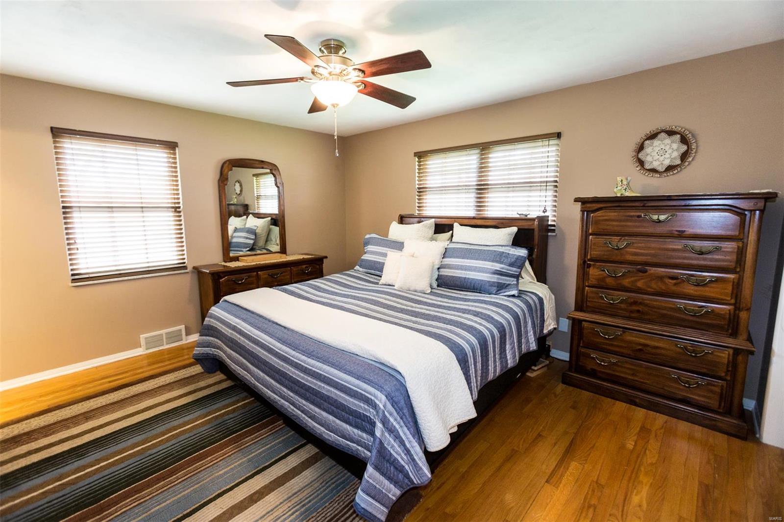 1340 Bansbach Road St. Louis, MO 63131 - Photo 14 of 34 Gallery Image 14