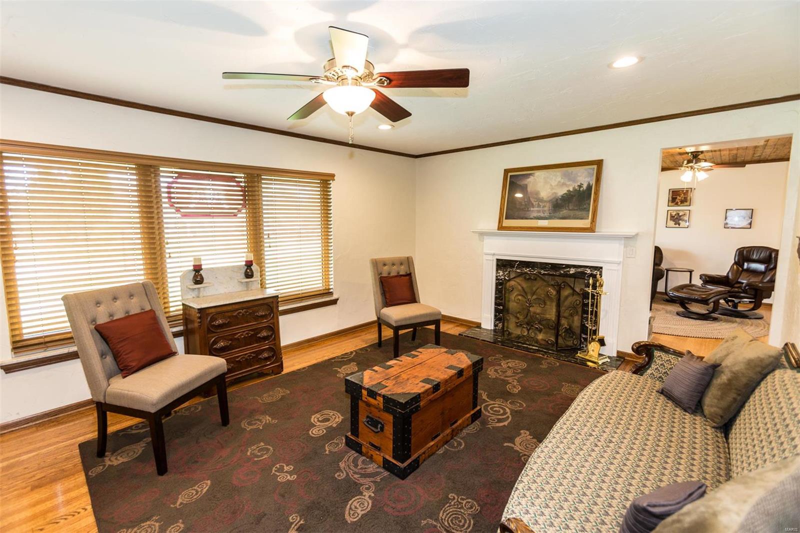 1340 Bansbach Road St. Louis, MO 63131 - Photo 5 of 34 Gallery Image 5