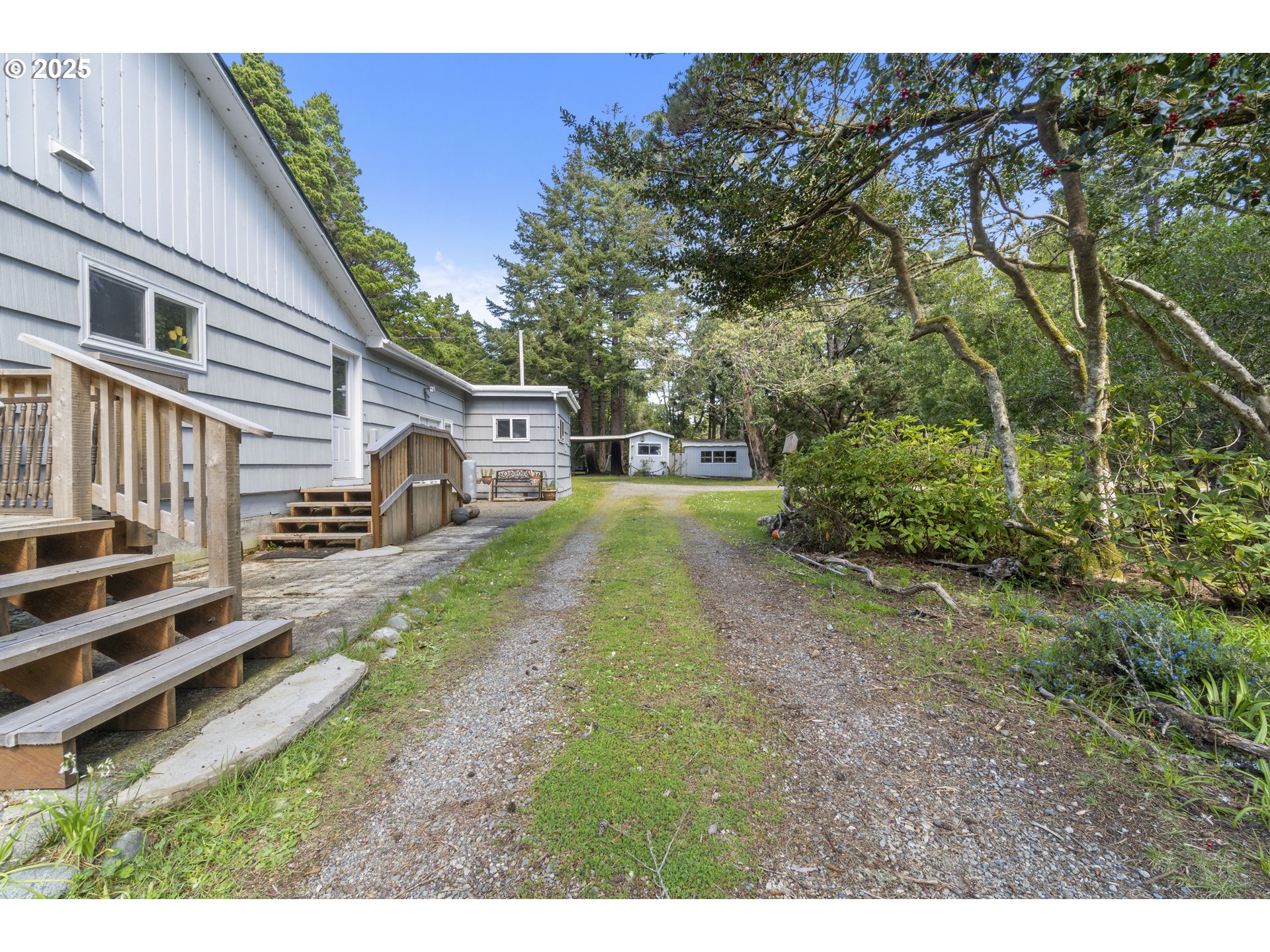 92447 Paradise Point Road Port Orford, OR 97465 - Photo 3 of 25