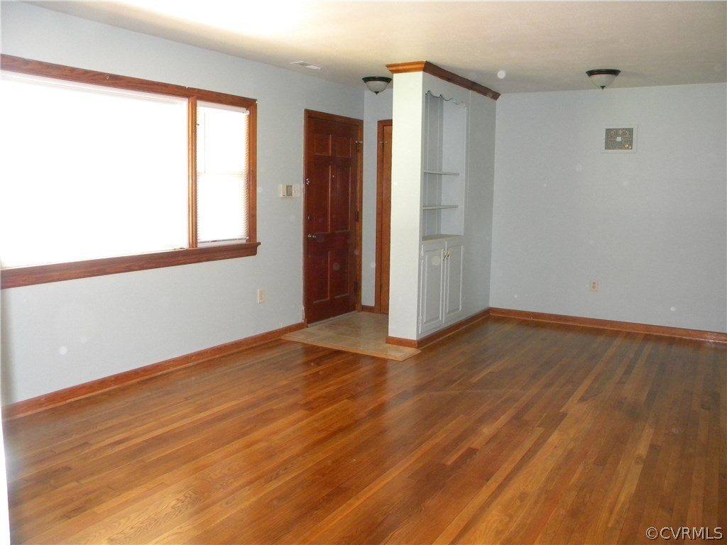 603 East Huntsman Road Sandston, VA 23150 - Photo 2 of 12 living room