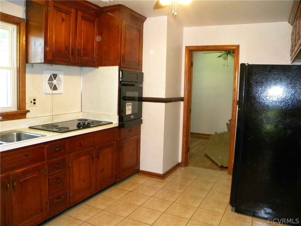603 East Huntsman Road Sandston, VA 23150 - Photo 5 of 12 kitchen