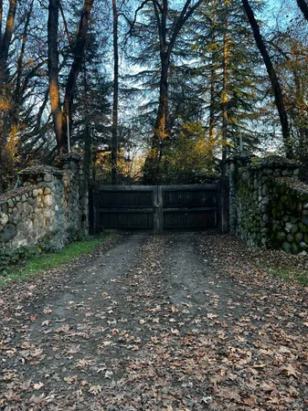 a view of outdoor space