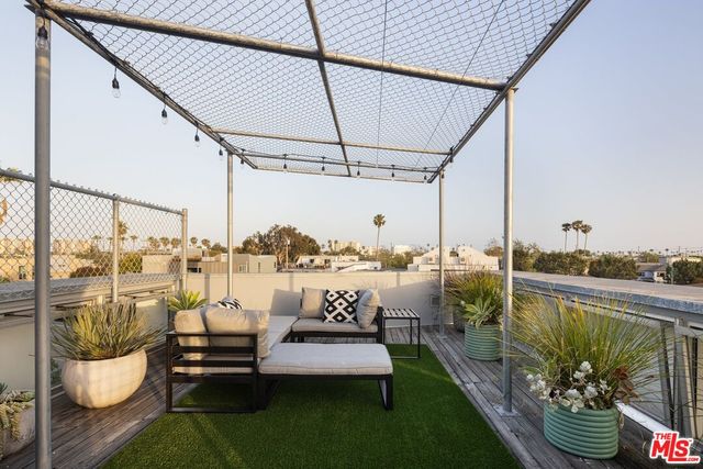 $15,000 | 513 Grand Boulevard, Venice, CA 90291