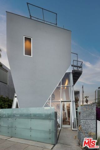 $15,000 | 513 Grand Boulevard, Venice, CA 90291