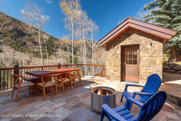 a outdoor view with a sitting space