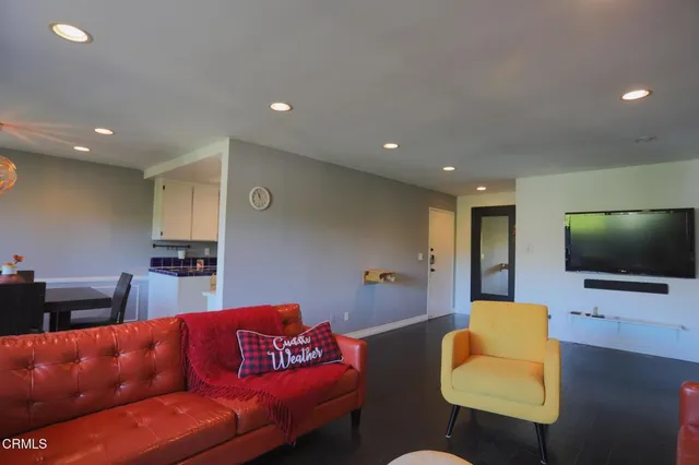 $720,000 | 382 East California Boulevard, Unit 308, Pasadena, CA 91106