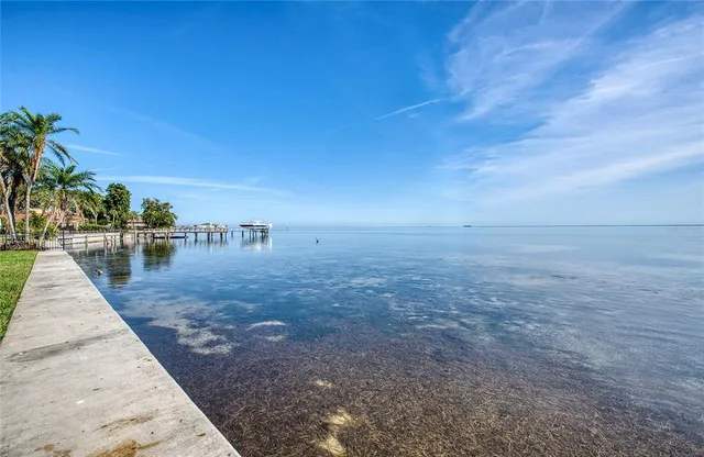 $3,250,000 | 5918 Bahama Shores Drive South, St. Petersburg, FL 33705