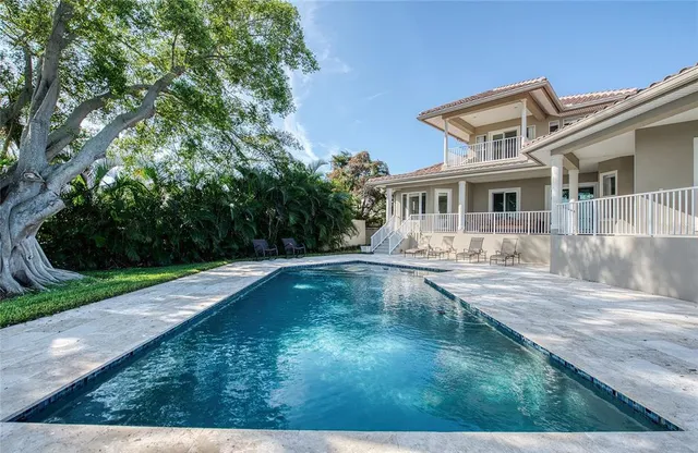 $3,250,000 | 5918 Bahama Shores Drive South, St. Petersburg, FL 33705