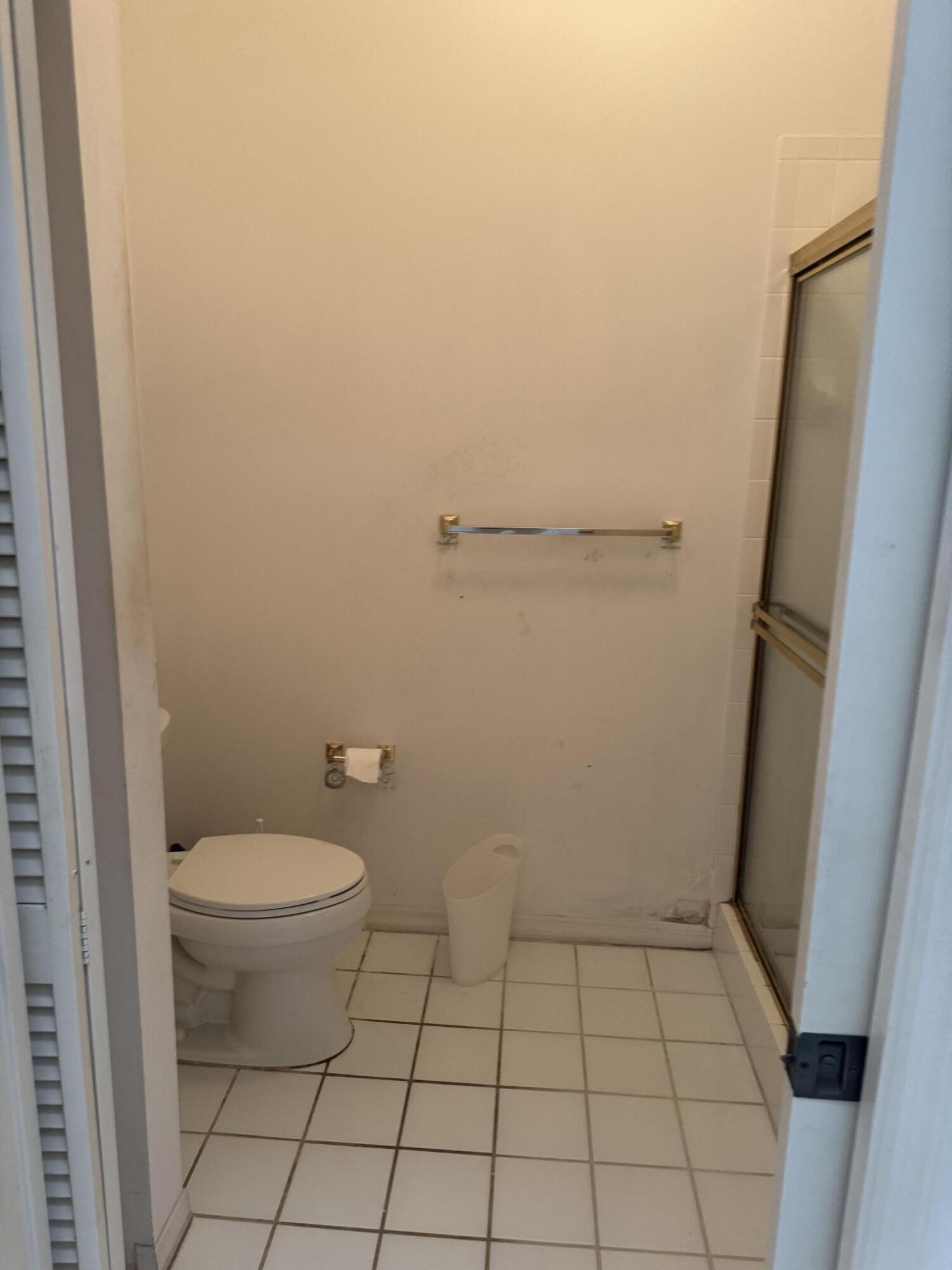 9818 Malvern Drive Fort Lauderdale, FL 33321 - Photo 17 of 26 IMG_5431