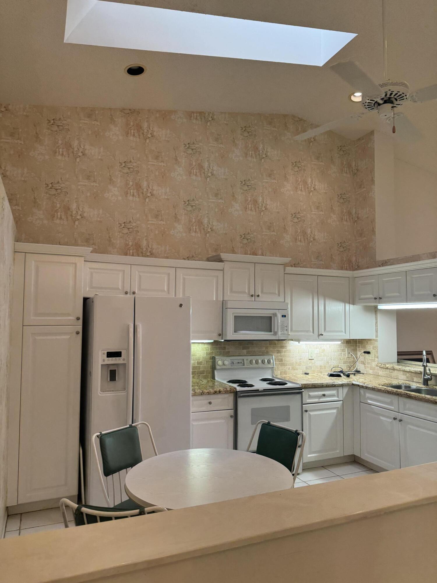 9818 Malvern Drive Fort Lauderdale, FL 33321 - Photo 10 of 26 IMG_5407