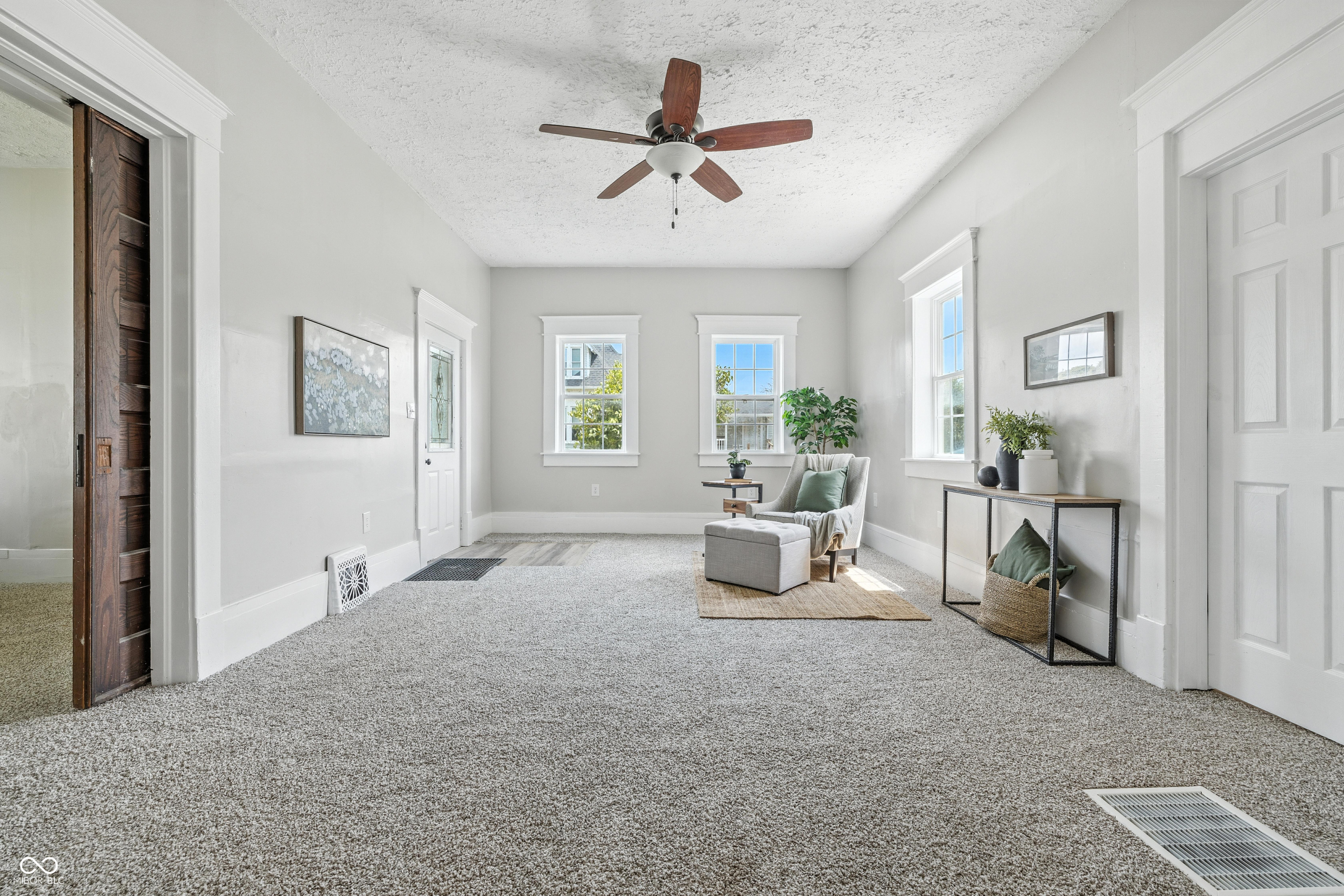951 Main Street Elwood, IN 46036 - Photo 11 of 37