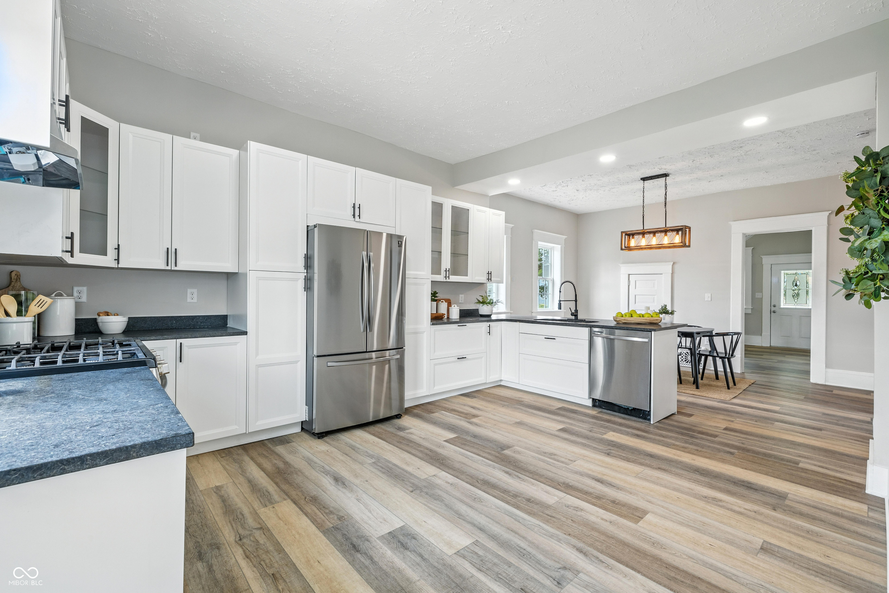 951 Main Street Elwood, IN 46036 - Photo 21 of 37
