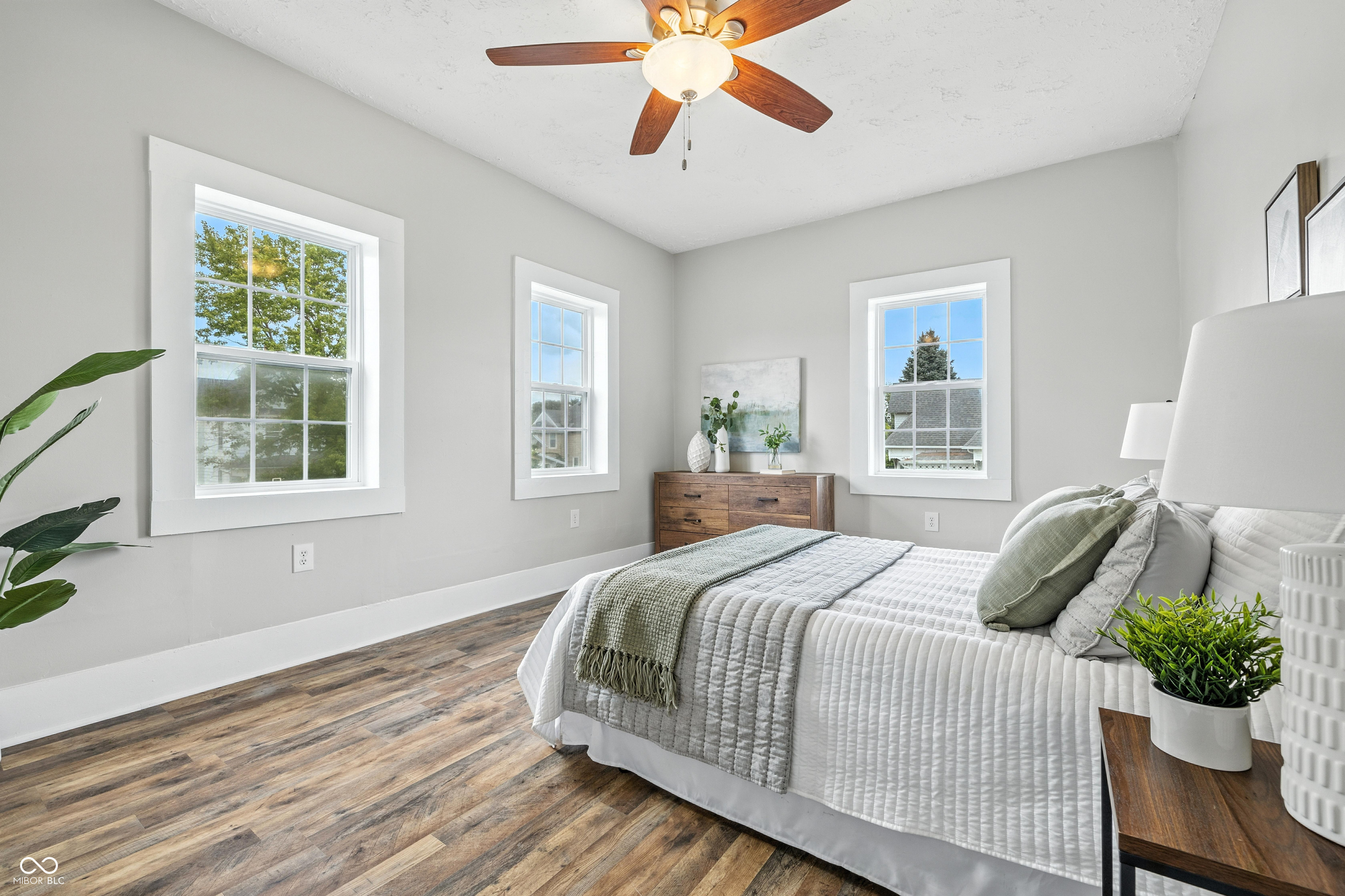 951 Main Street Elwood, IN 46036 - Photo 23 of 37