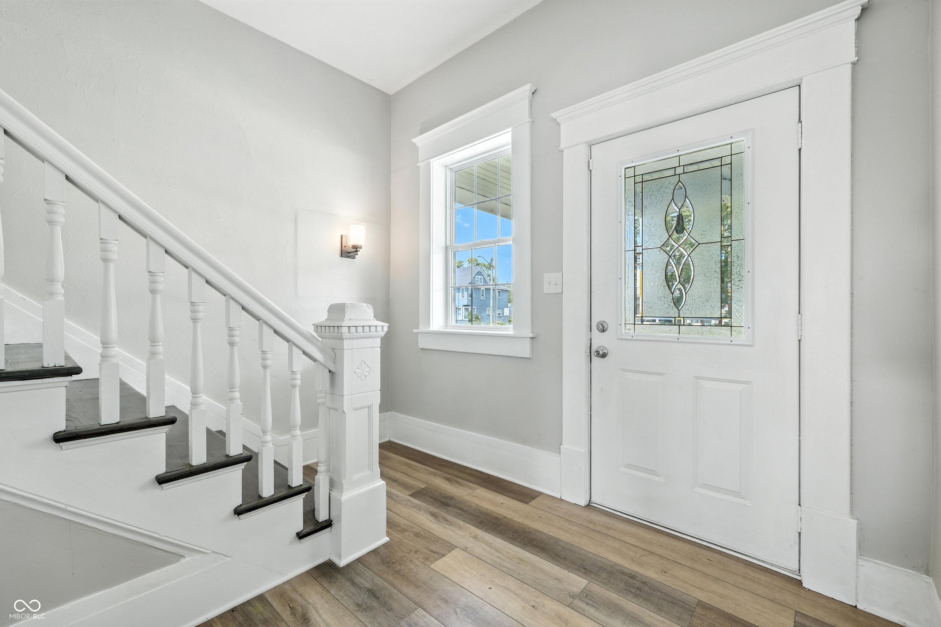951 Main Street Elwood, IN 46036 - Photo 5 of 37