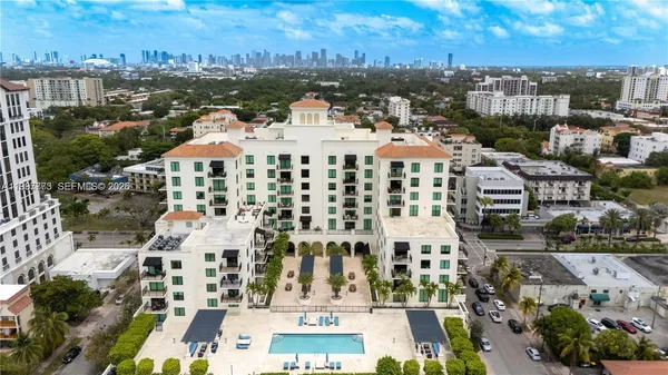 $2,850 | 1300 Ponce De Leon, Unit 1108, Coral Gables, FL 33134