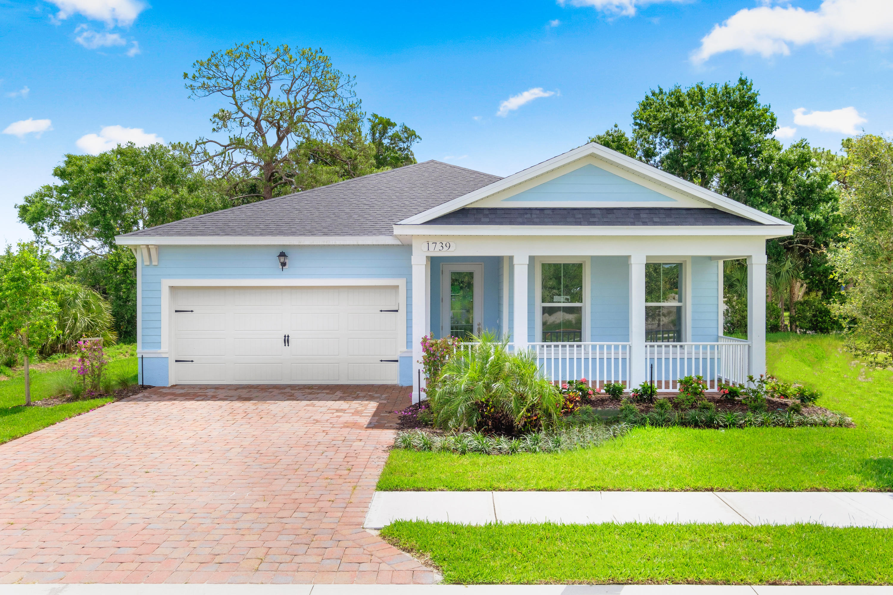 4823 Southwest Millbrook Lane Stuart, FL 34997 - Photo 2 of 20 Palmetto Front Exterior