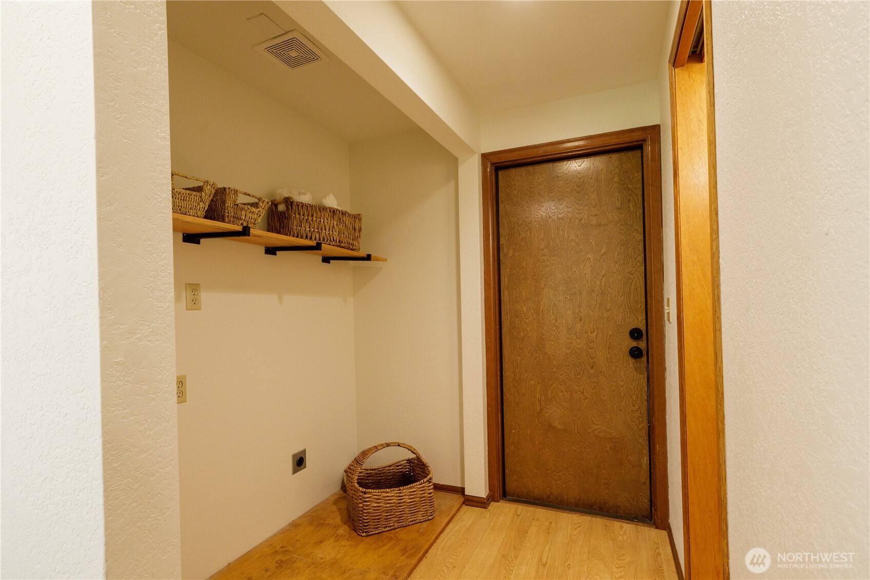 3115 Friendly Grove Road Northeast Olympia, WA 98506 - Photo 22 of 34 Gallery Image 22