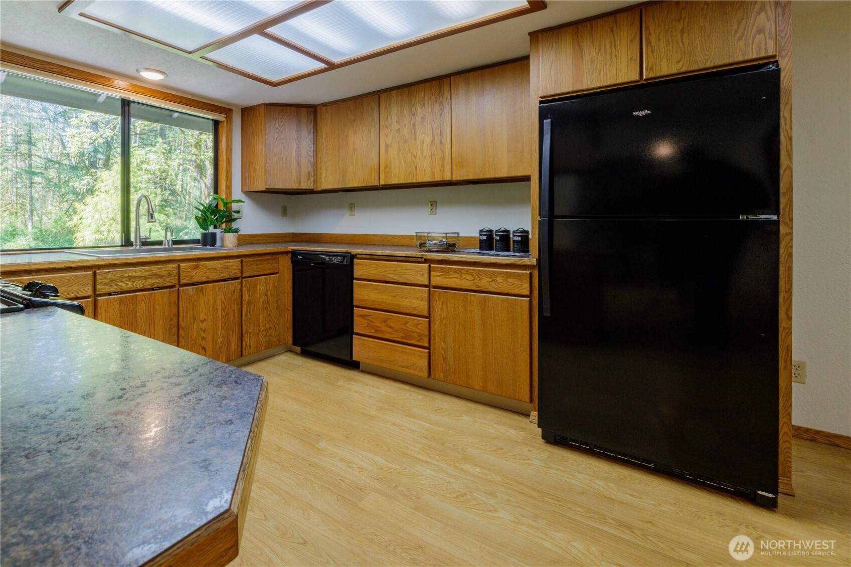 3115 Friendly Grove Road Northeast Olympia, WA 98506 - Photo 9 of 34 Gallery Image 9