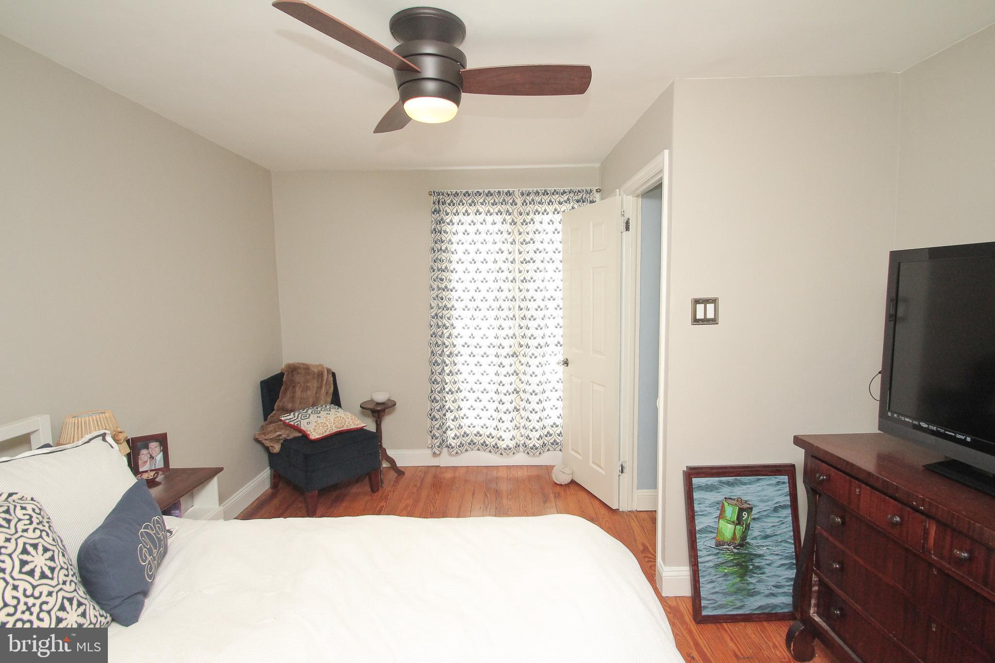 738 South Mildred Street Philadelphia, PA 19147 - Photo 12 of 22 3rd Floor as a bedroom