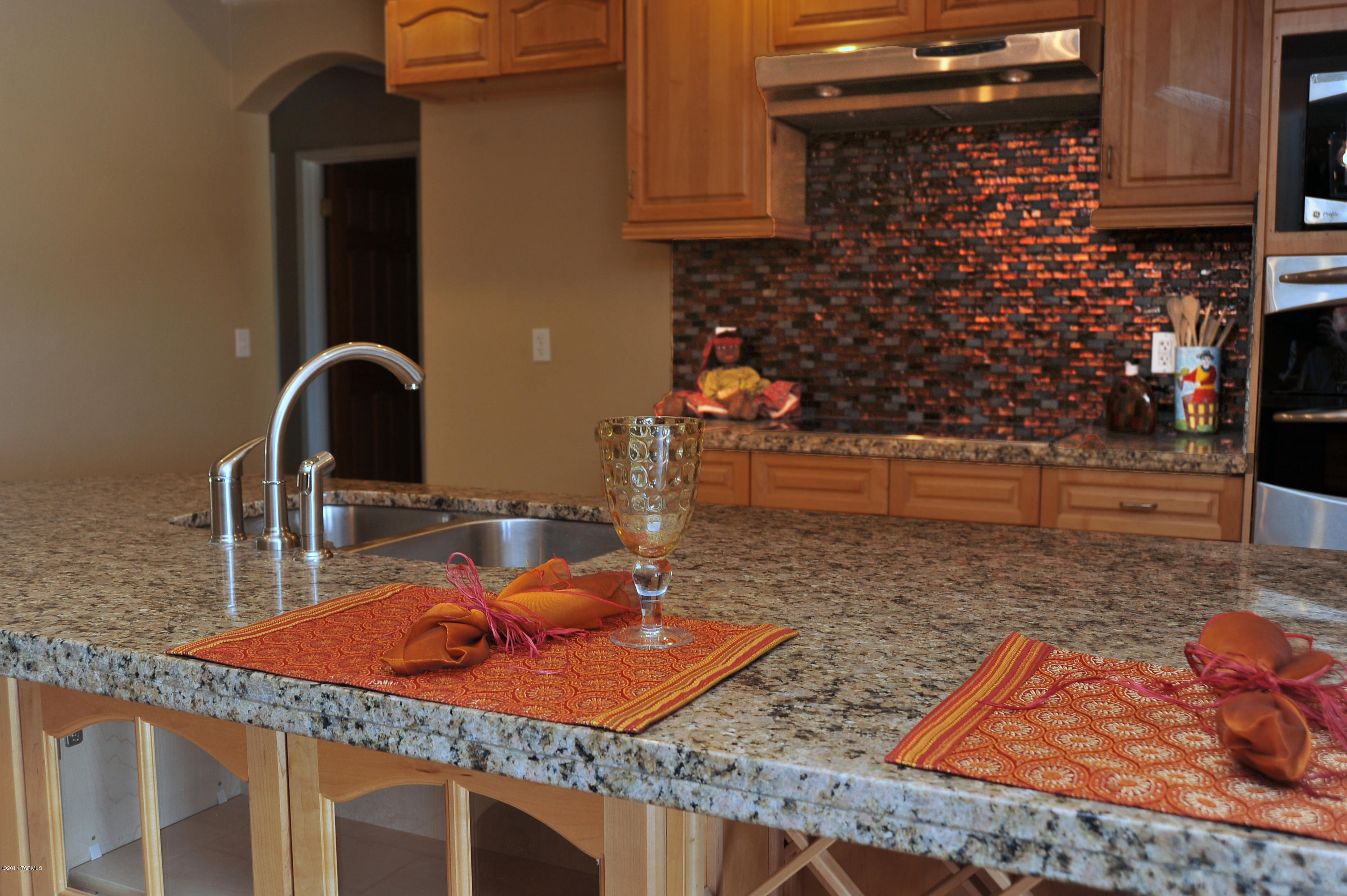 1301 West Roller Coaster Road Tucson, AZ 85704 - Photo 8 of 46 Gallery Image 8
