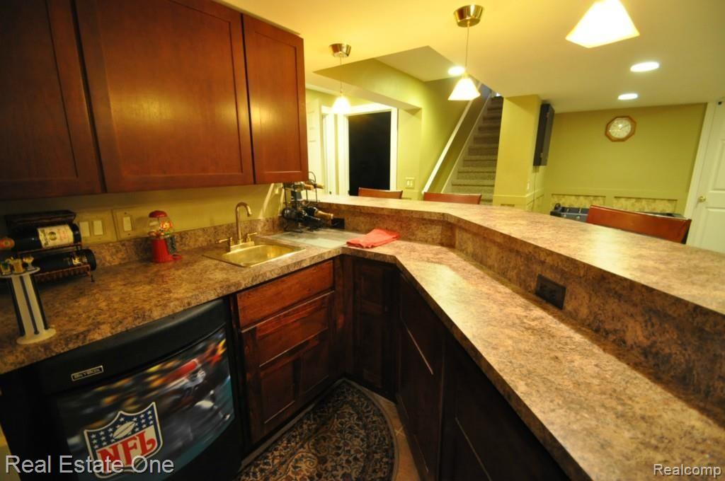 1808 Chase Drive Rochester, MI 48307 - Photo 24 of 30 24.jpg