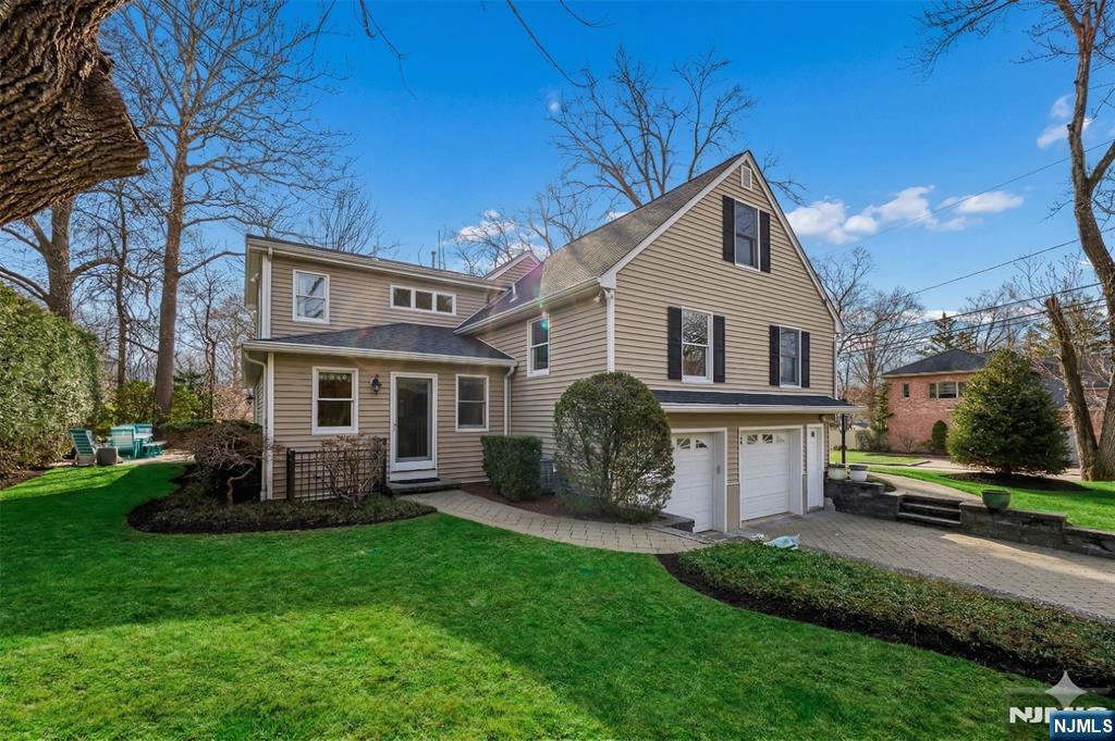 38 Madison Avenue Demarest, NJ 07627 - Photo 1 of 42