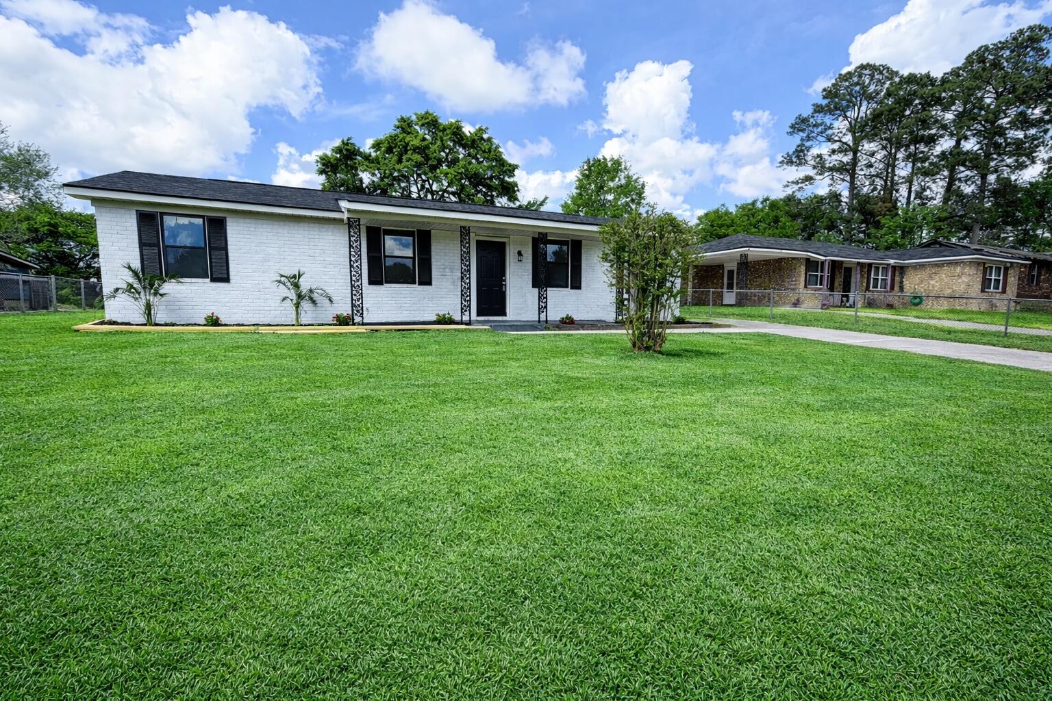 3307 Jonathan Circle Augusta, GA 30906 - Photo 2 of 37 306BF53E-242D-4D8E-B554-F8842F1CBD74
