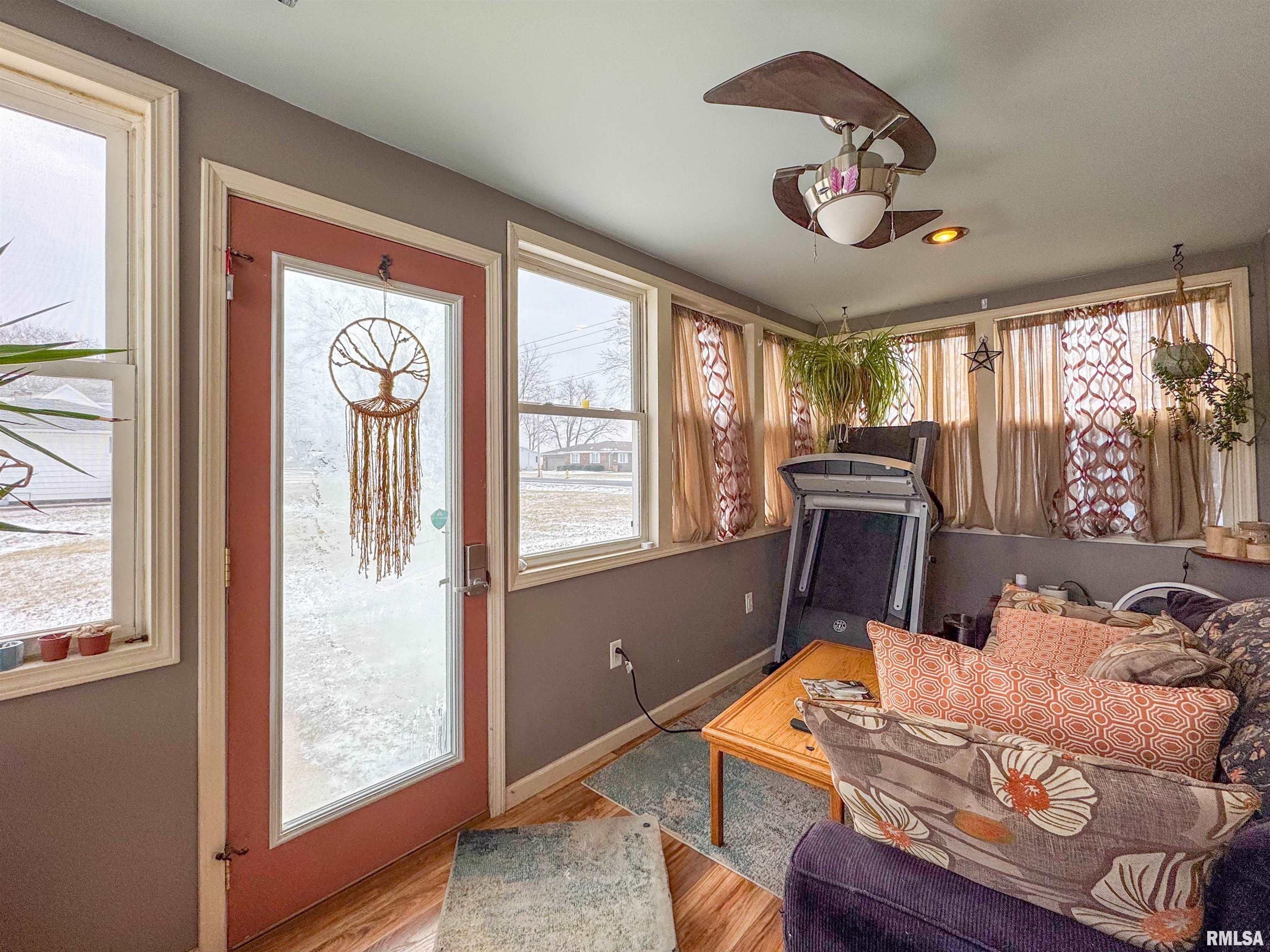 2851 Allentown Road Pekin, IL 61554 - Photo 15 of 27 Gallery Image 15