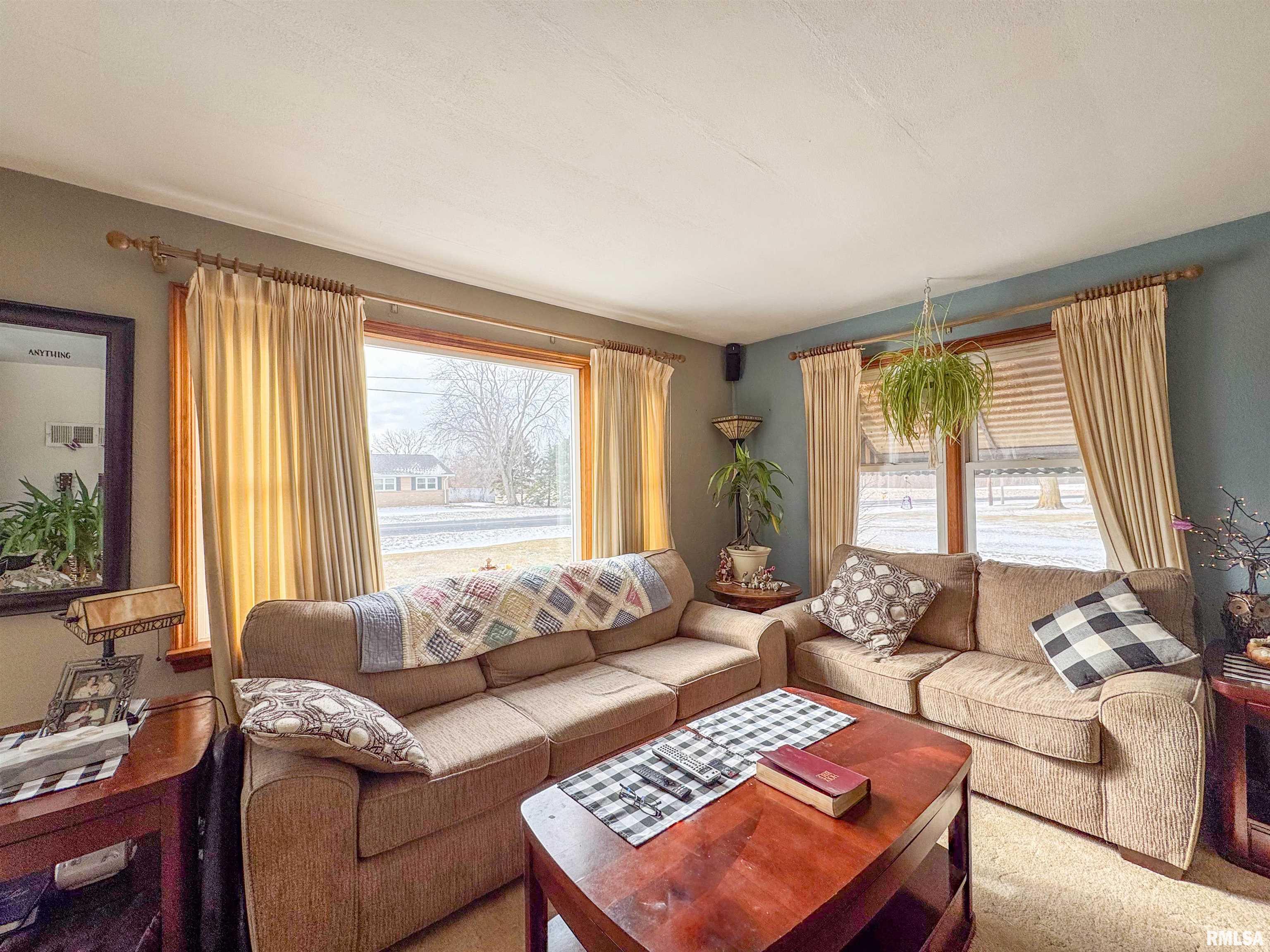 2851 Allentown Road Pekin, IL 61554 - Photo 5 of 27 Gallery Image 5