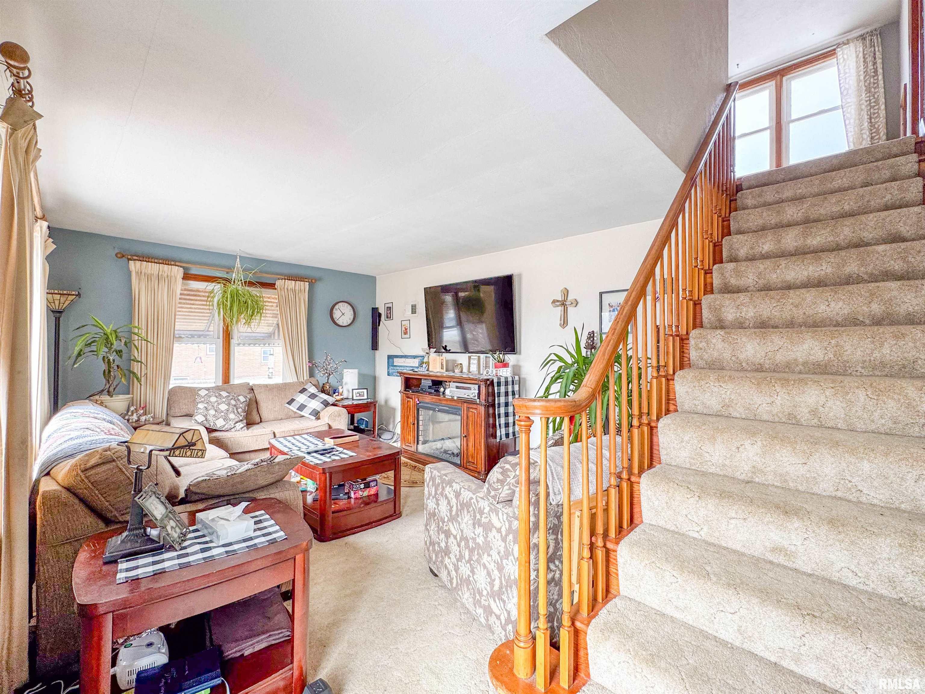 2851 Allentown Road Pekin, IL 61554 - Photo 6 of 27 Gallery Image 6