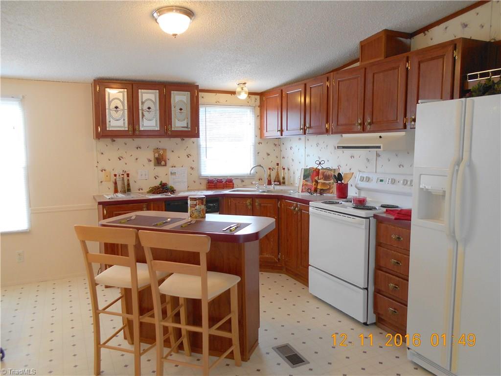 8930 Chipboard Road Rural Hall, NC 27045 - Photo 6 of 28