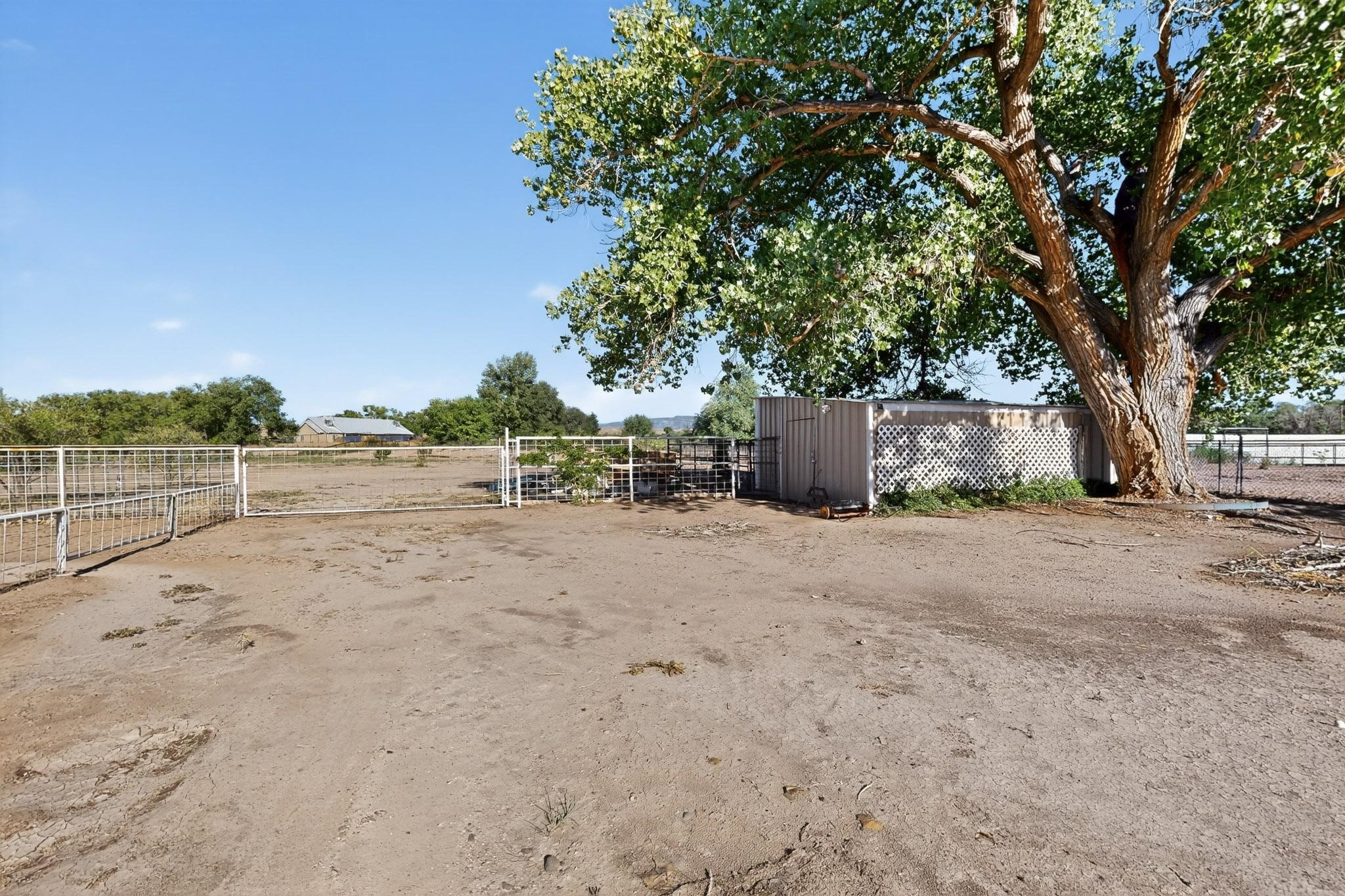 8 Palomas Road Los Lunas, NM 87031 - Photo 45 of 47