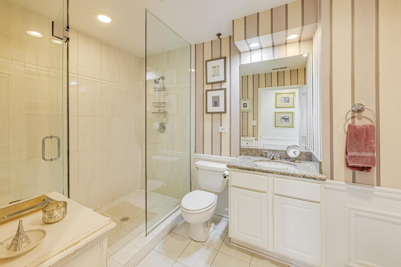 1016 West Madison Street, Unit 4S Chicago, IL 60607 - Photo 36 of 39