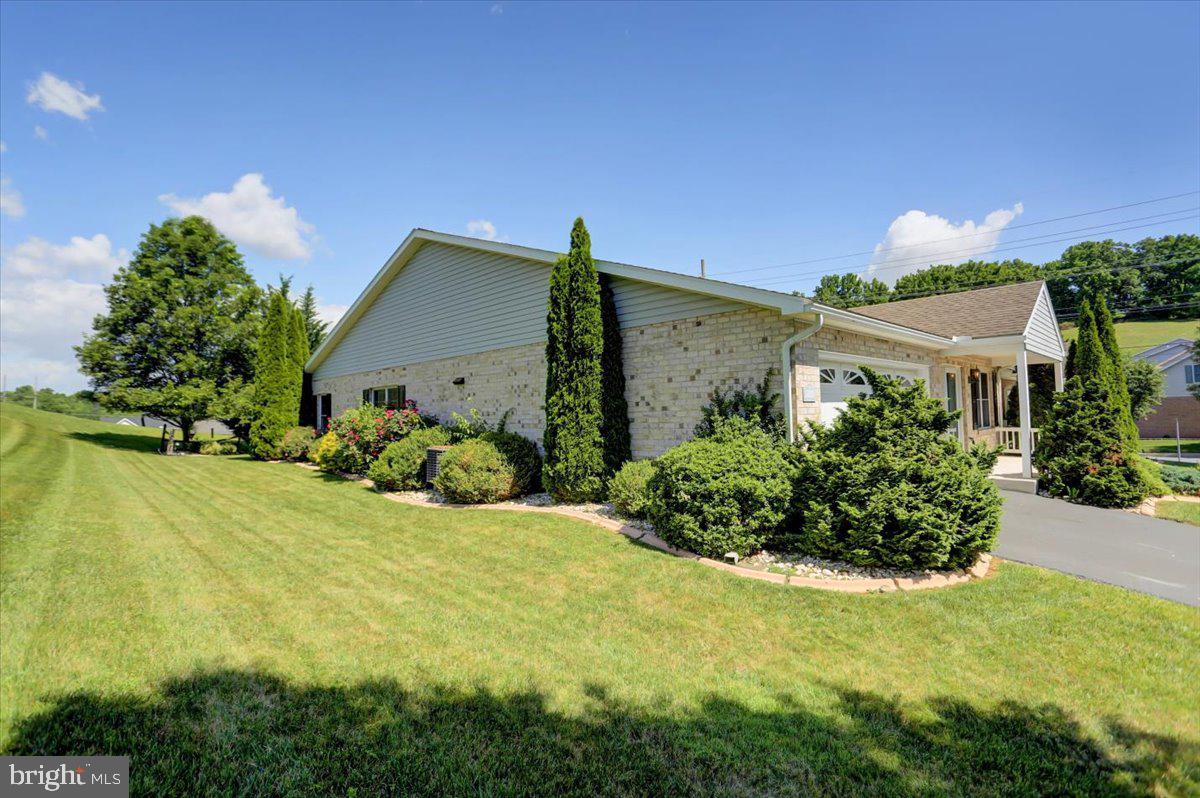 703 Fir Spring Drive Waynesboro, PA 17268 - Photo 34 of 38 view