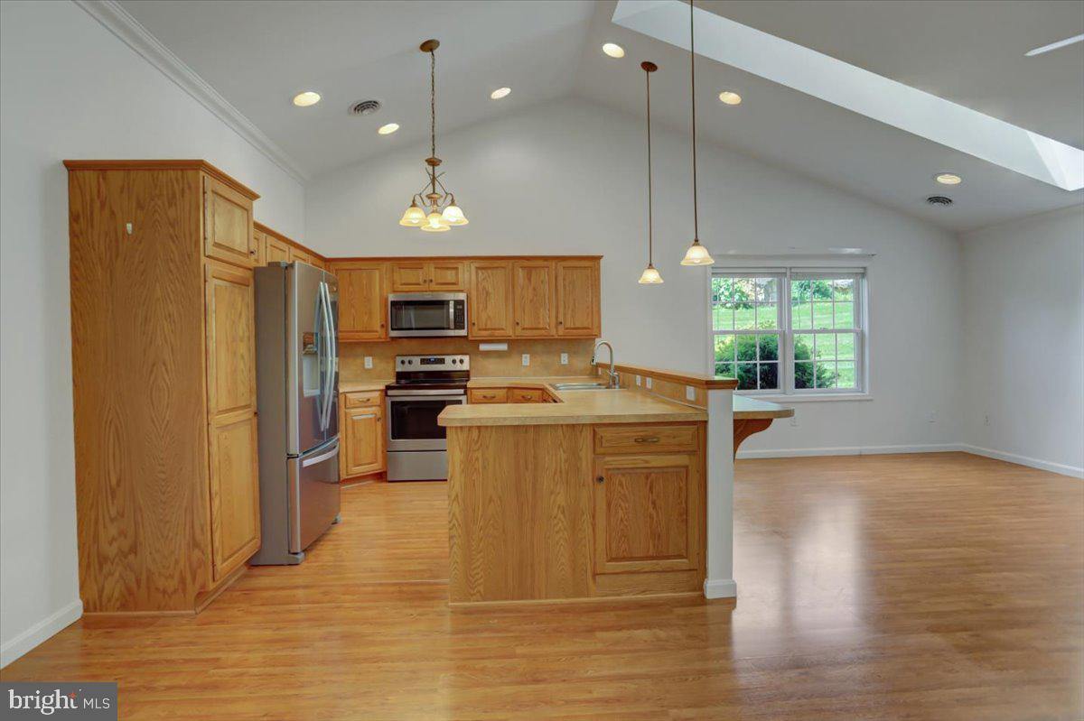 703 Fir Spring Drive Waynesboro, PA 17268 - Photo 4 of 38 open kitchen