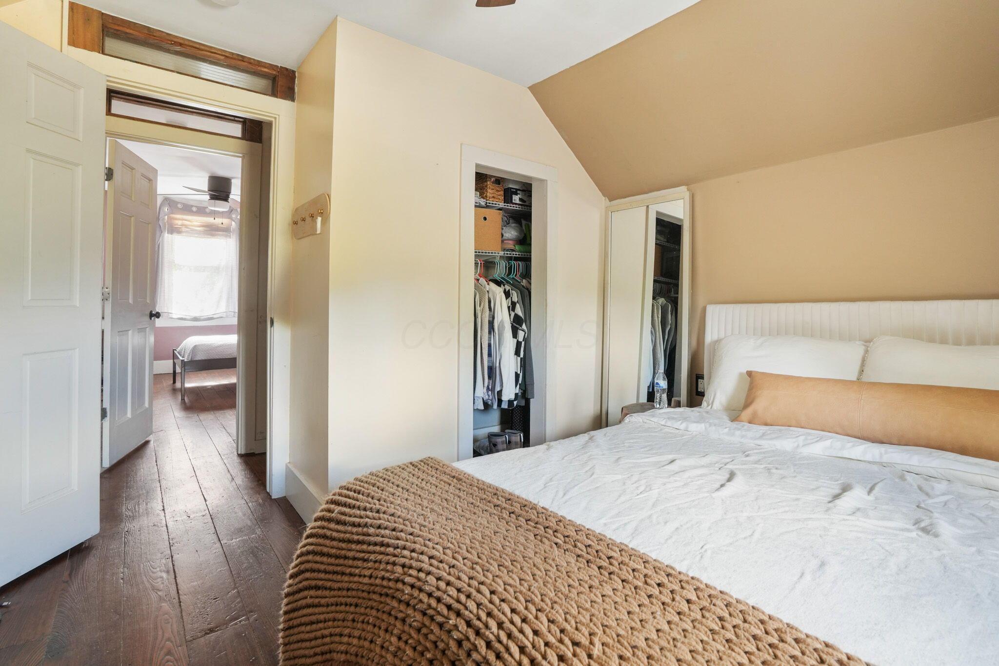 6218 North Old State Road Delaware, OH 43015 - Photo 23 of 38 2nd Floor Bedroom
